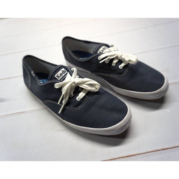 Keds Champion Originals Lace Up, Size 10 - Picture 11 of 11